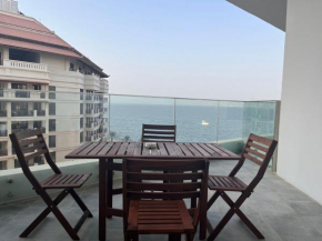 One Bedroom by Mina Azizi in Palm Jumeriah
